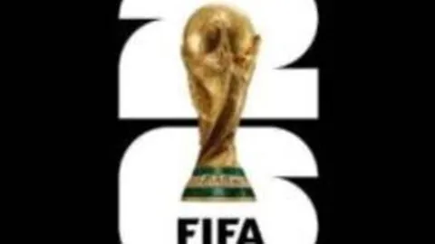 国足挑战重重路途艰辛，球迷热切期待世界杯之旅