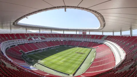 拉什福德进球助曼联2-0力克利兹联，加纳乔再添一球锁胜局！