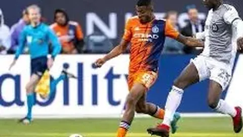 自由滑雪之旅：技巧、创意与冒险的完美融合探索