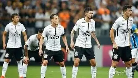 斯洛特揭秘：争议球引关注，深度解析曼城与狼队相似判罚疑云！